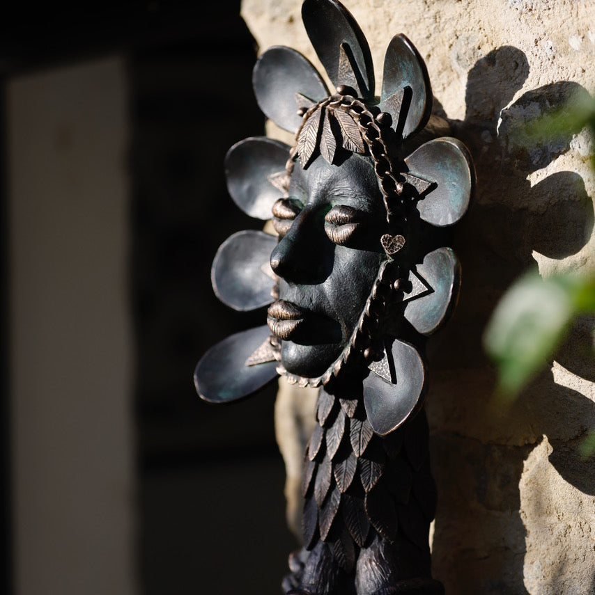 FAS218 GARDEN GODDESS