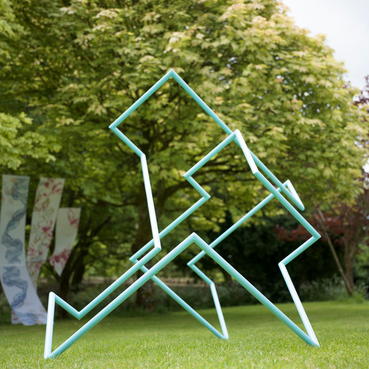 FAS079 CONTINUOUS RIGHT ANGLE, THREE-DIMENSIONAL DESCRIPTION